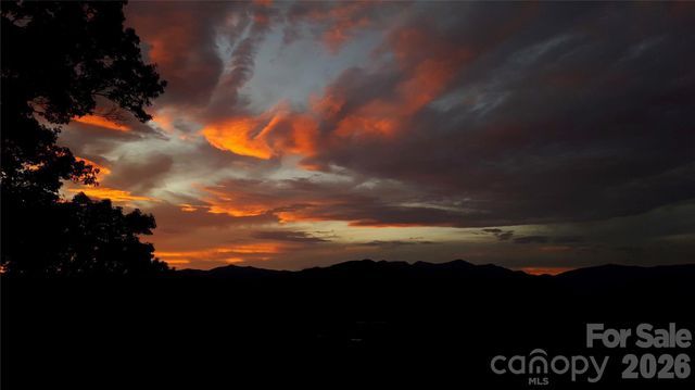 126 Wildflower Cove Drive, Swannanoa, NC 28778