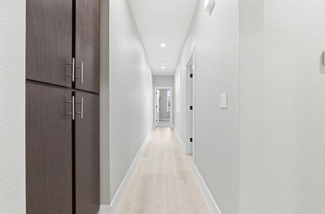 4115 Valkommen Dr, Denair, CA 95316