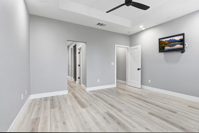 4115 Valkommen Dr, Denair, CA 95316