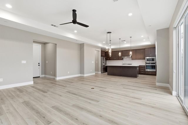 4115 Valkommen Dr, Denair, CA 95316