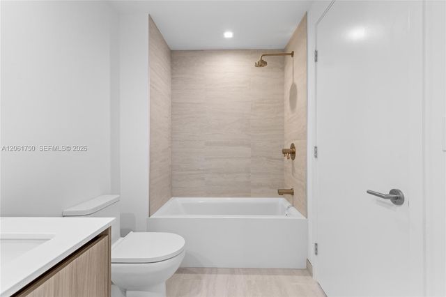 77 SE 5th Street 2205, Miami, FL 33131