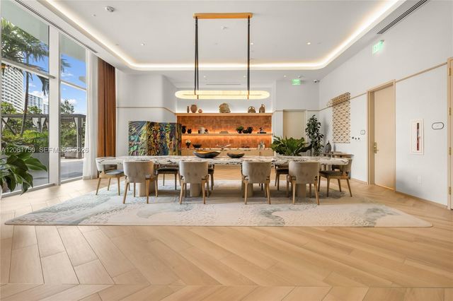 77 SE 5th Street 2205, Miami, FL 33131