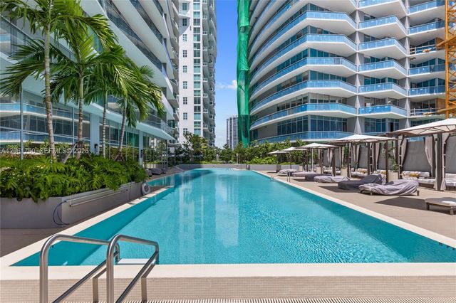 77 SE 5th Street 2205, Miami, FL 33131