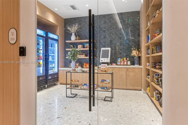 77 SE 5th Street 2205, Miami, FL 33131