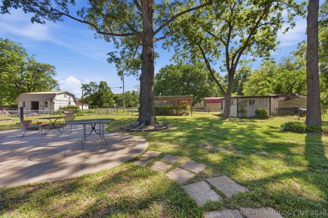 530 W 8th Street, Chelsea, OK 74016