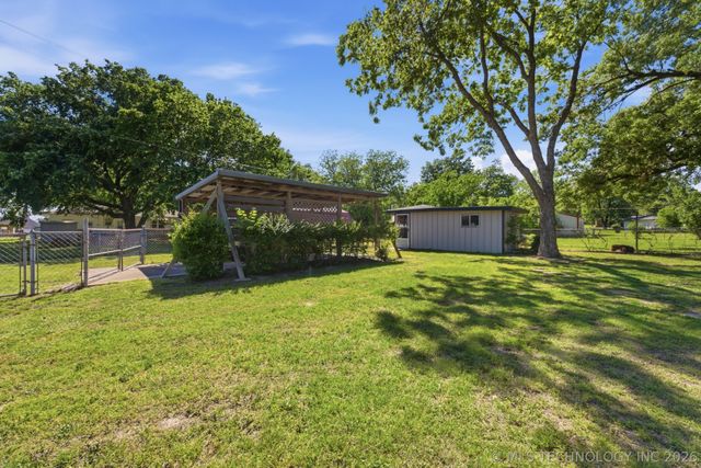 530 W 8th Street, Chelsea, OK 74016