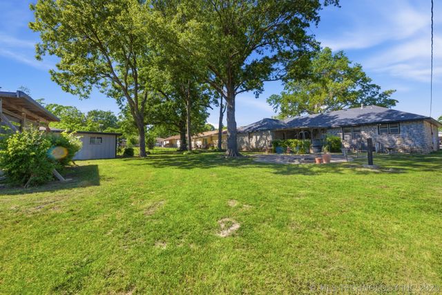 530 W 8th Street, Chelsea, OK 74016