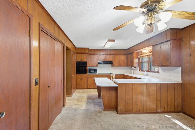 530 W 8th Street, Chelsea, OK 74016