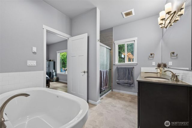 20905 192nd Avenue E, Orting, WA 98360