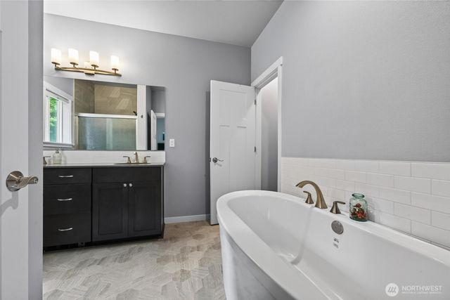 20905 192nd Avenue E, Orting, WA 98360