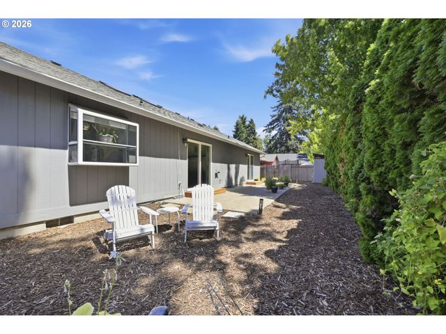 6819 SIMEON Dr, Springfield, OR 97478