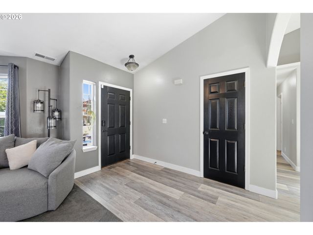 6819 SIMEON Dr, Springfield, OR 97478