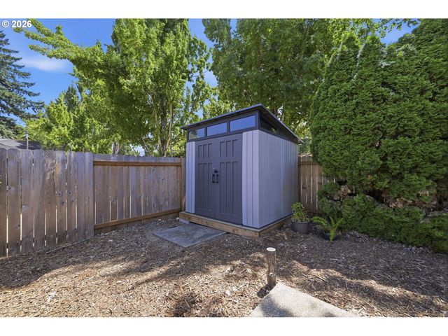 6819 SIMEON Dr, Springfield, OR 97478