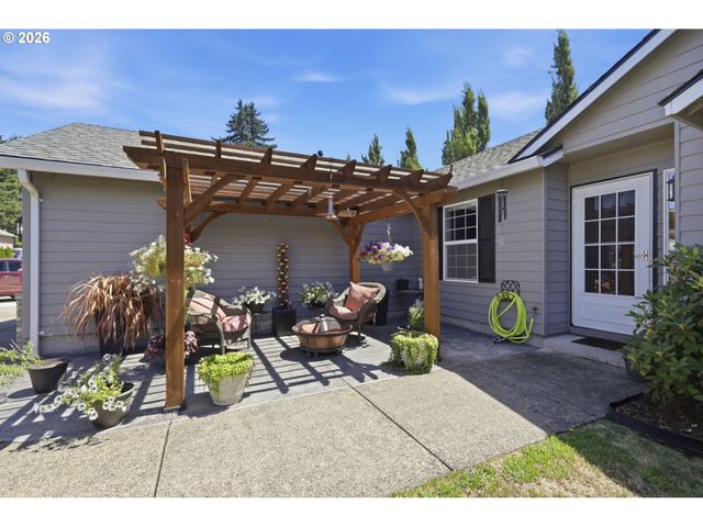 6819 SIMEON Dr, Springfield, OR 97478