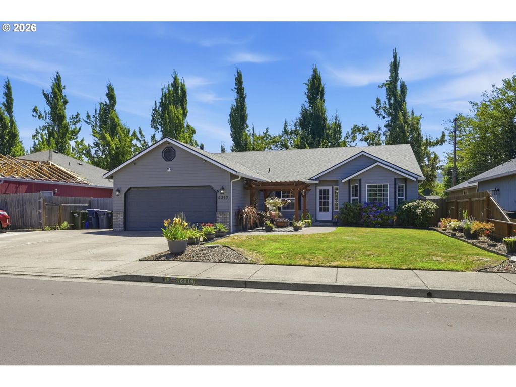 6819 SIMEON Dr, Springfield, OR 97478