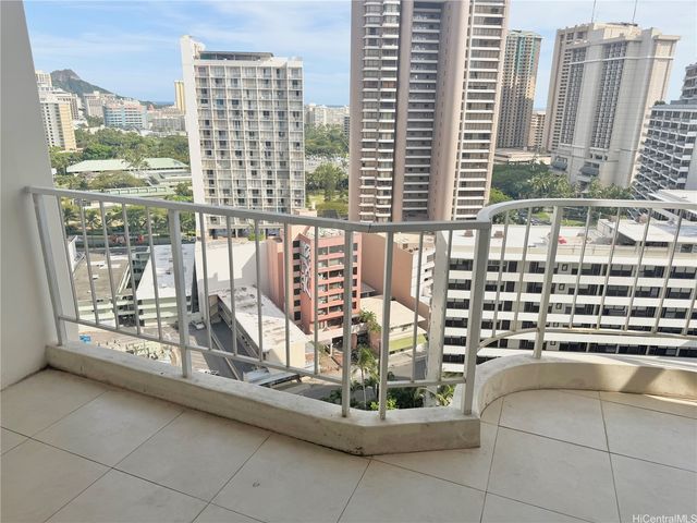 469 Ena Road 2103, Honolulu, HI 96815