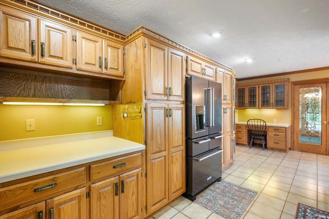 203 Westwood Drive, Hartford City, IN 47348