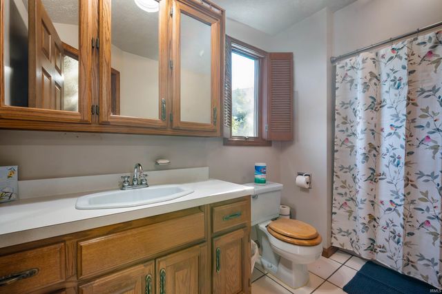 203 Westwood Drive, Hartford City, IN 47348