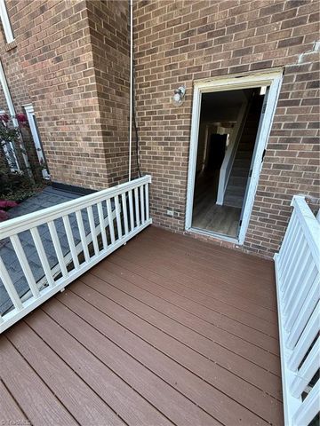 1905 Winding Ridge Road, Winston-salem, NC 27127