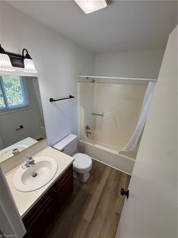 1905 Winding Ridge Road, Winston-salem, NC 27127