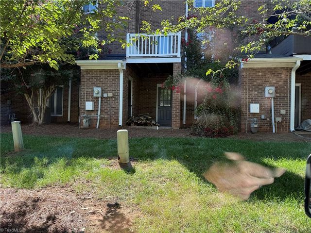 1905 Winding Ridge Road, Winston-salem, NC 27127