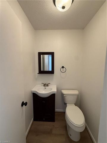 1905 Winding Ridge Road, Winston-salem, NC 27127