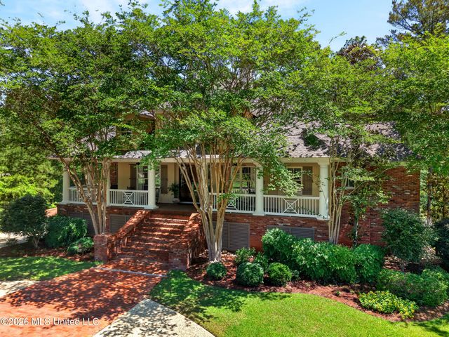 40 Marais Ridge, Hattiesburg, MS 39402