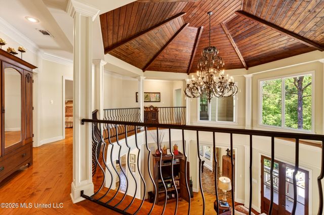 40 Marais Ridge, Hattiesburg, MS 39402