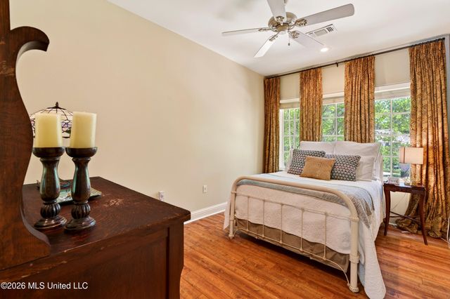 40 Marais Ridge, Hattiesburg, MS 39402