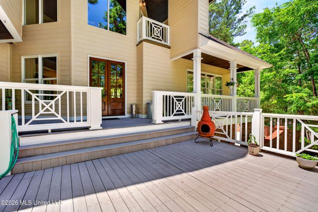 40 Marais Ridge, Hattiesburg, MS 39402