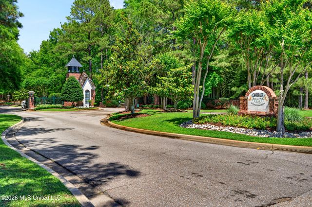 40 Marais Ridge, Hattiesburg, MS 39402