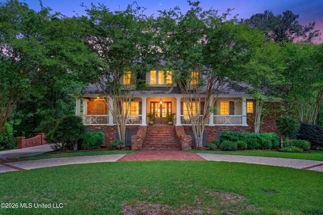 40 Marais Ridge, Hattiesburg, MS 39402
