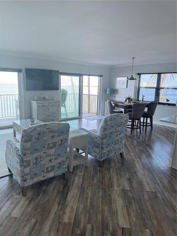 9 TURNER STREET 11, Clearwater, FL 33756