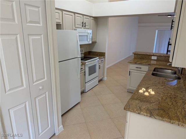 9601 Rosewood Pointe TER 204, Bonita Springs, FL 34135