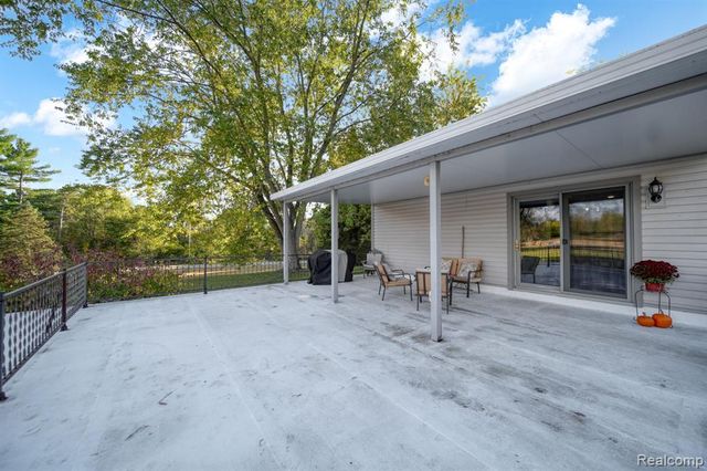 11300 Sharon Valley Road, Brooklyn, MI 49230