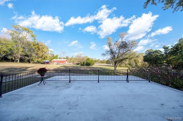 11300 Sharon Valley Road, Brooklyn, MI 49230