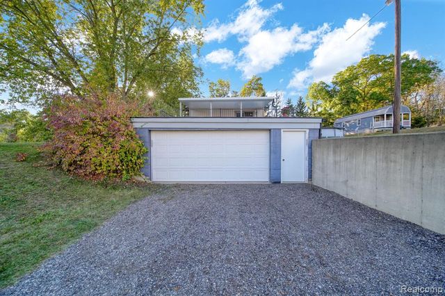 11300 Sharon Valley Road, Brooklyn, MI 49230