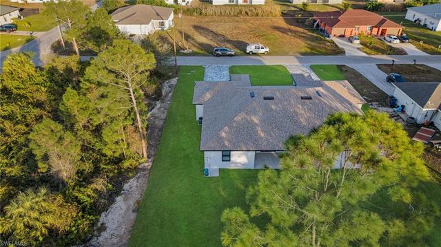 4980 Fairway Ct, Lehigh Acres, FL 33973