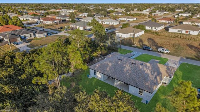 4980 Fairway Ct, Lehigh Acres, FL 33973