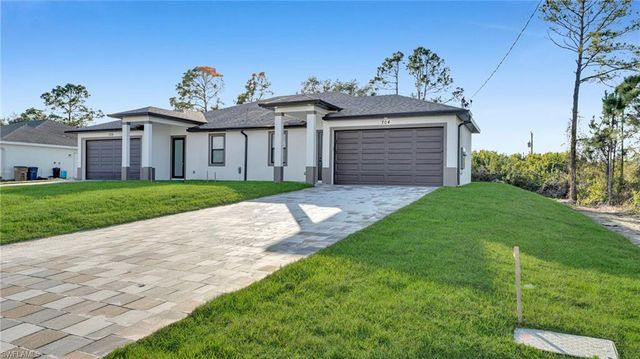 4980 Fairway Ct, Lehigh Acres, FL 33973
