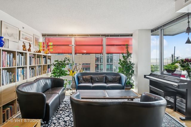 800 Elgin Road 1019, Evanston, IL 60201