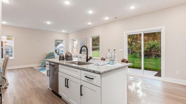 13294 Cedar Road NE, Thornville, OH 43076
