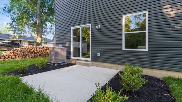13294 Cedar Road NE, Thornville, OH 43076
