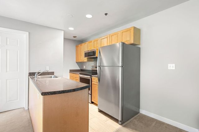 332 Jamaicaway 403, Boston, MA 02130