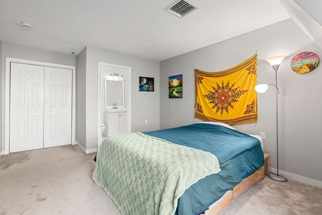 332 Jamaicaway 403, Boston, MA 02130