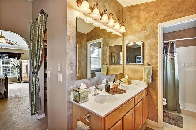 1915 CORNER CREST COURT, Orlando, FL 32820