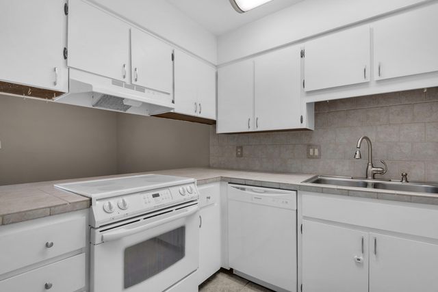 62 4th Avenue 5, Shalimar, FL 32579