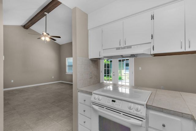 62 4th Avenue 5, Shalimar, FL 32579