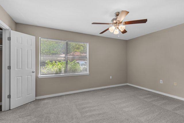 62 4th Avenue 5, Shalimar, FL 32579