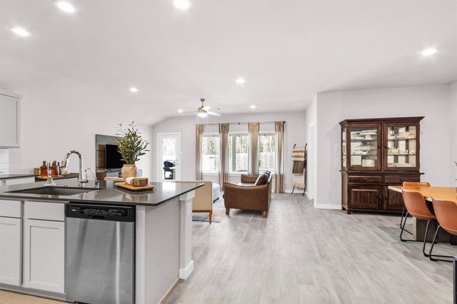 12382 New River Trail, Conroe, TX 77384